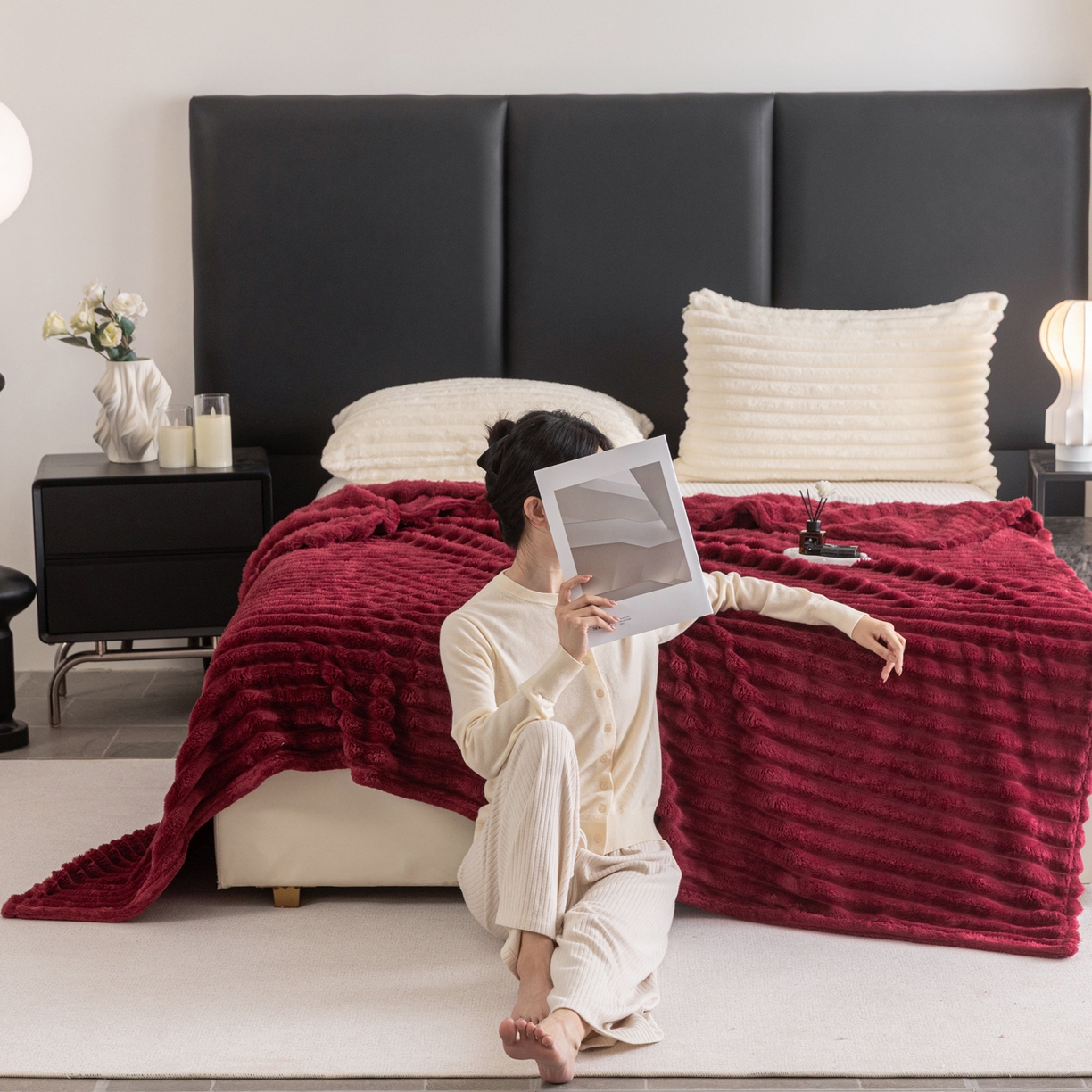 91家纺网 家纺一手货源 找家纺 楠沐家纺 2025新款高克重大抽条毛毯仿兔毛绒法兰绒毯跨境外贸多功能毯 兔毛绒-酒红