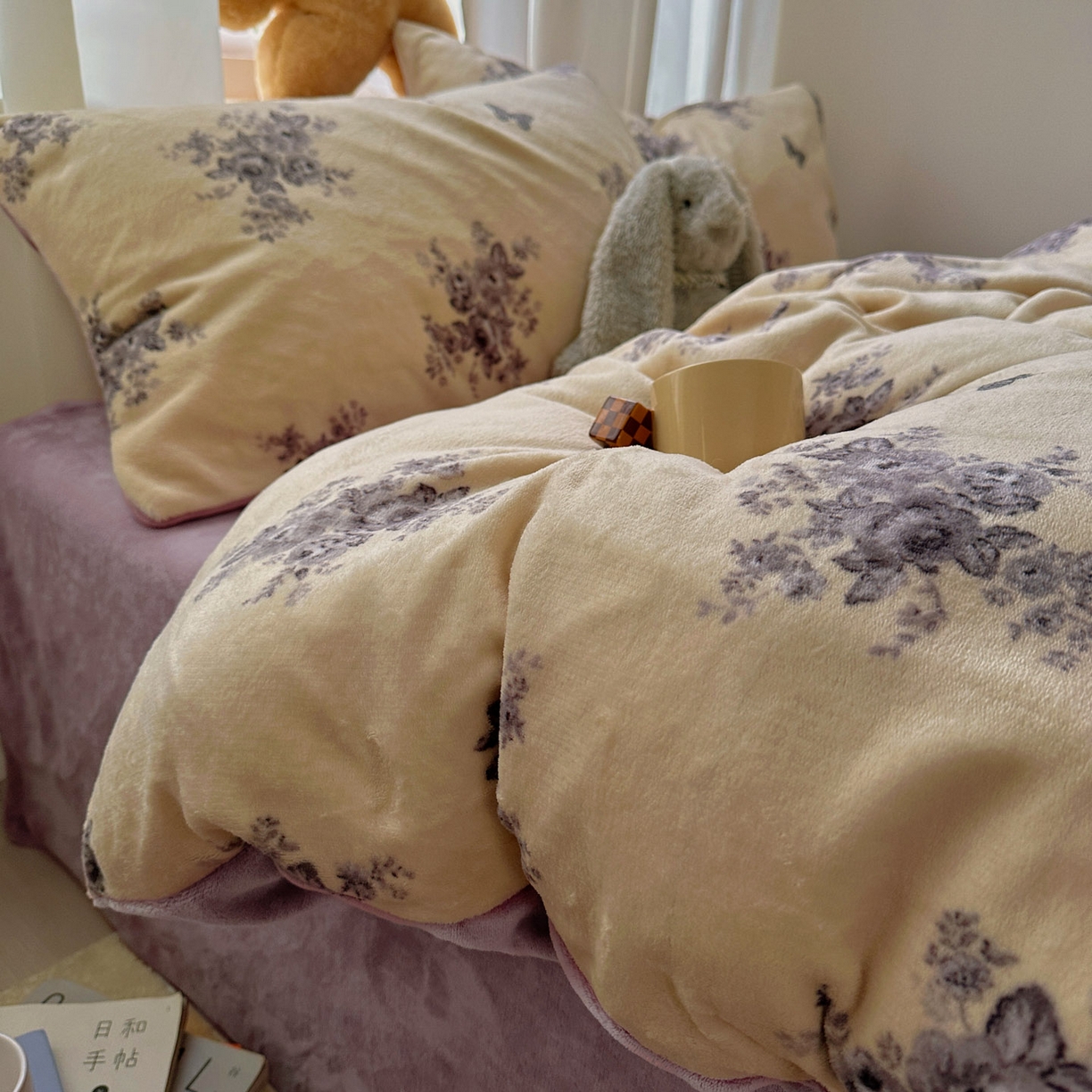 91家纺网 家纺一手货源 找家纺 小叮当家纺仓储工厂店 买家秀 爆款花型2025新款200克牛奶绒小清新卡通复古风单被套 被套单件 墨染