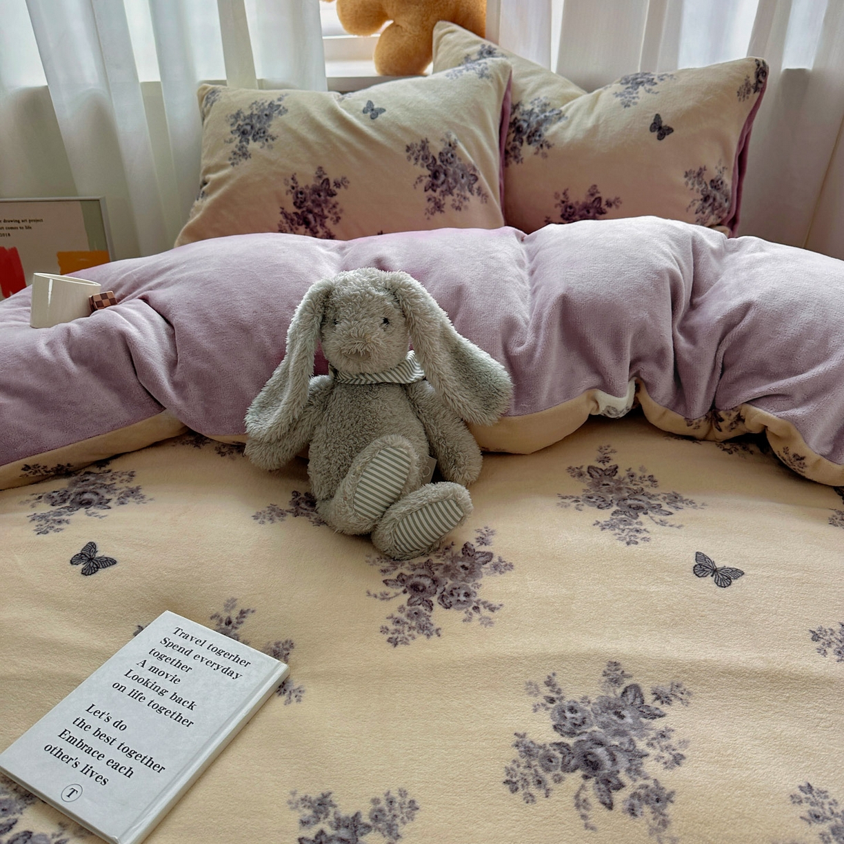 91家纺网 家纺一手货源 找家纺 小叮当家纺仓储工厂店 买家秀 爆款花型2025新款200克牛奶绒小清新卡通复古风单被套 被套单件 墨染