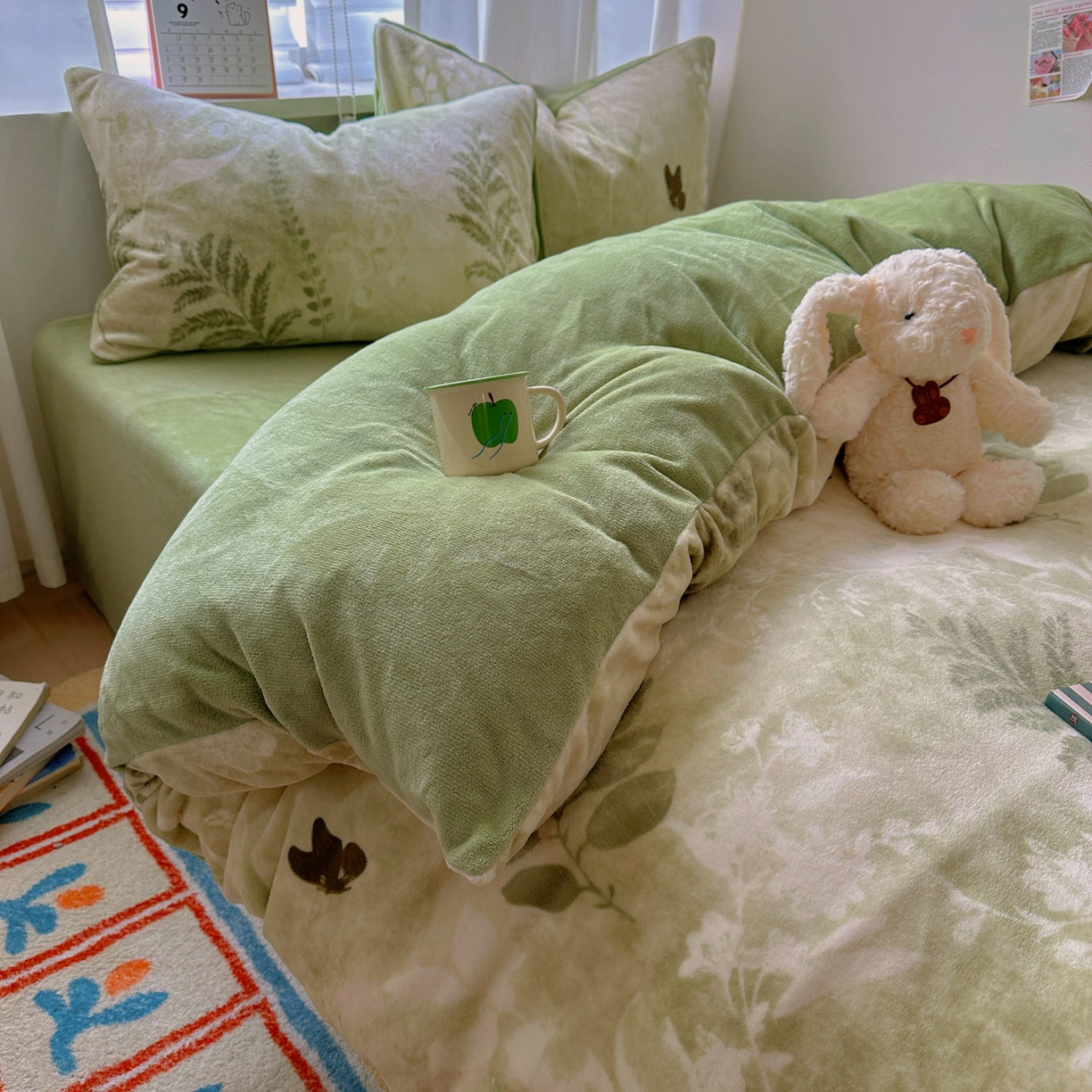 91家纺网 家纺一手货源 找家纺 小叮当家纺仓储工厂店 买家秀 爆款花型2025新款200克牛奶绒小清新卡通复古风单被套 被套单件 沐晨-绿