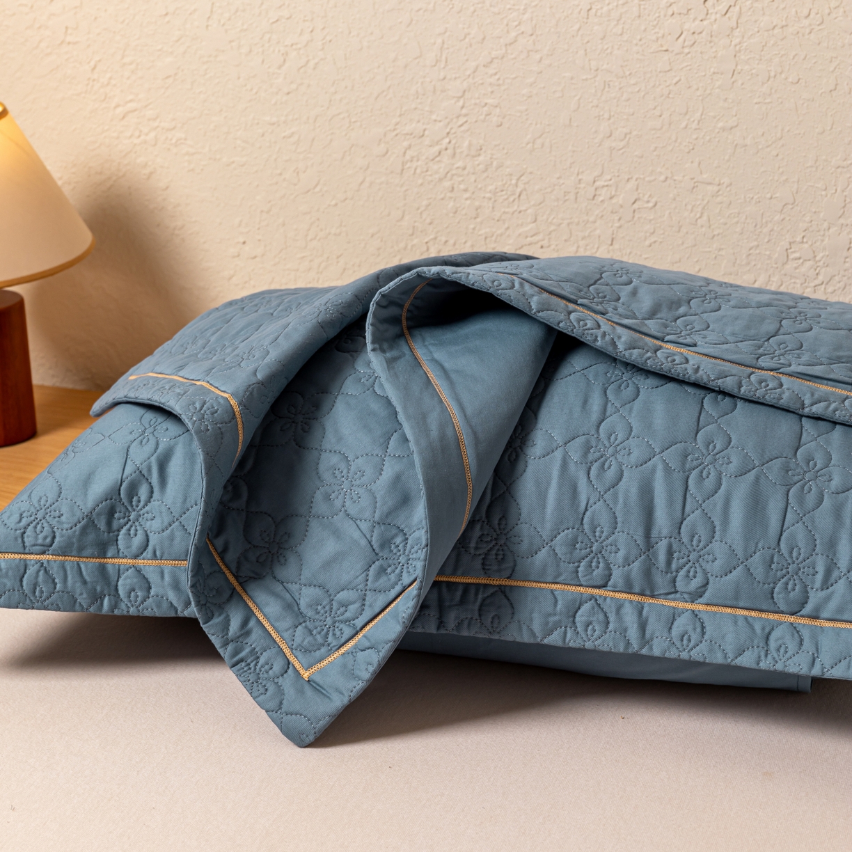 91家纺网 家纺一手货源 找家纺 （总）百寐 2025新款全棉纯色加厚夹棉50*80枕套40*60/48*74纯棉枕芯保护套