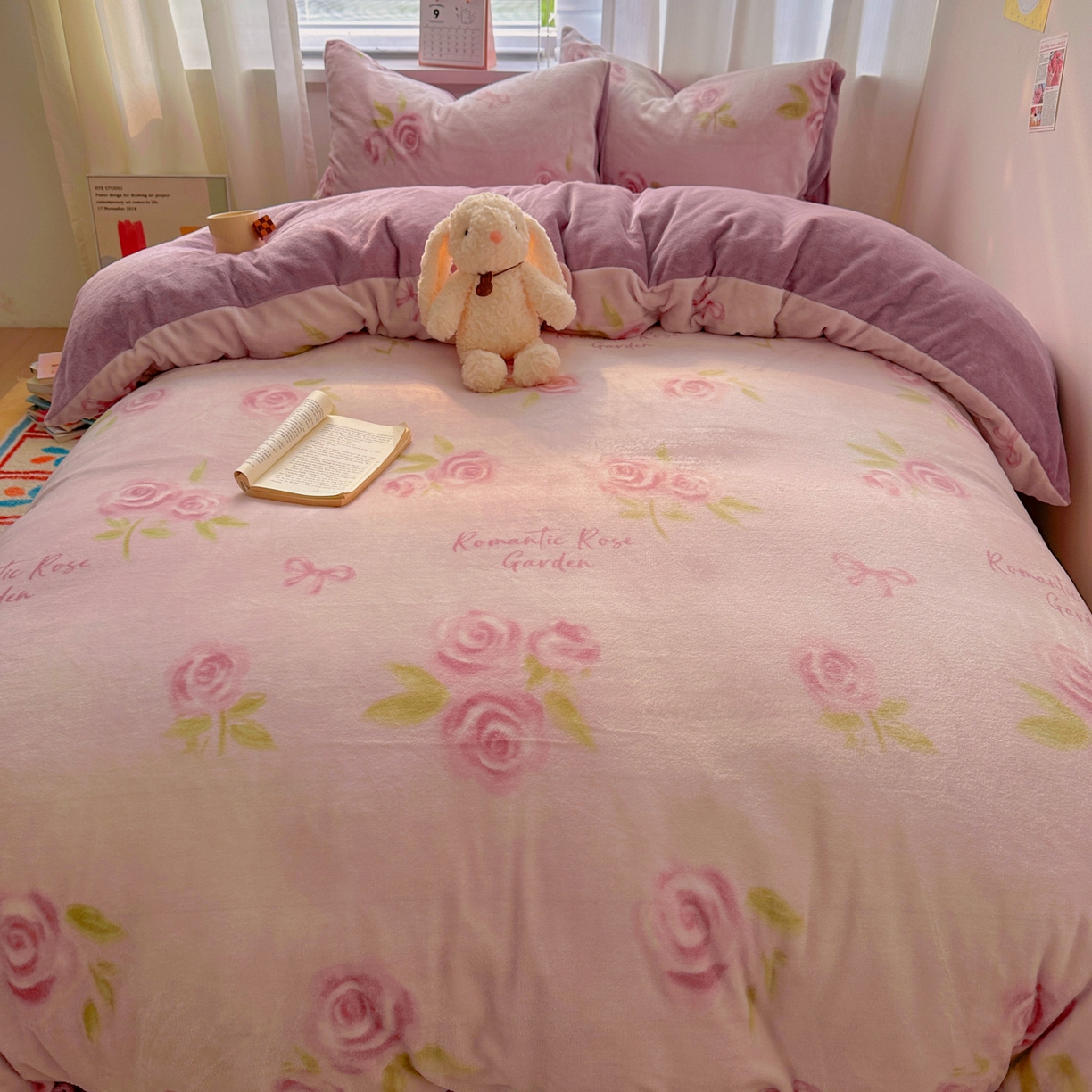 91家纺网 家纺一手货源 找家纺 小叮当家纺仓储工厂店 买家秀 爆款花型2025新款200克牛奶绒小清新卡通复古风单被套 被套单件 千寻花语