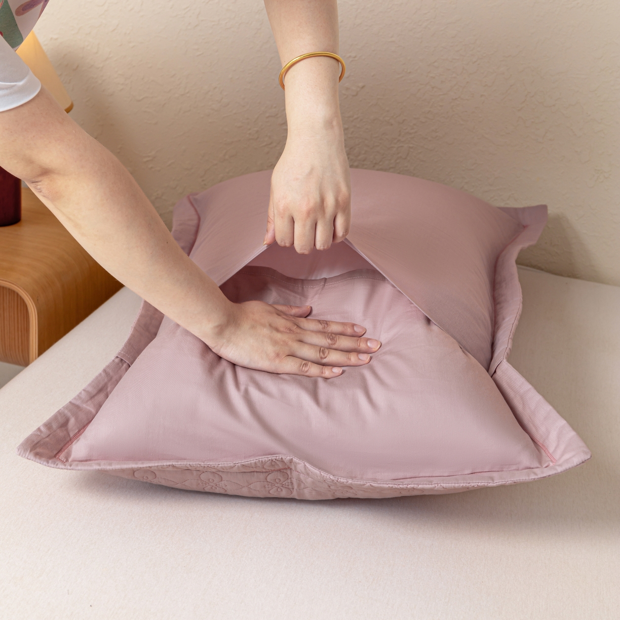 91家纺网 家纺一手货源 找家纺 百寐 2025新款全棉纯色加厚夹棉50*80枕套40*60/48*74纯棉枕芯保护套 花容-芋香紫