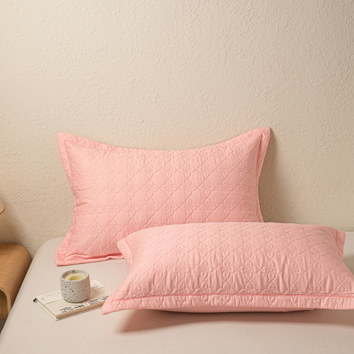 91家纺网 家纺一手货源 找家纺 百寐 2025新款全棉纯色加厚夹棉50*80枕套40*60/48*74纯棉枕芯保护套 花容-香叶粉