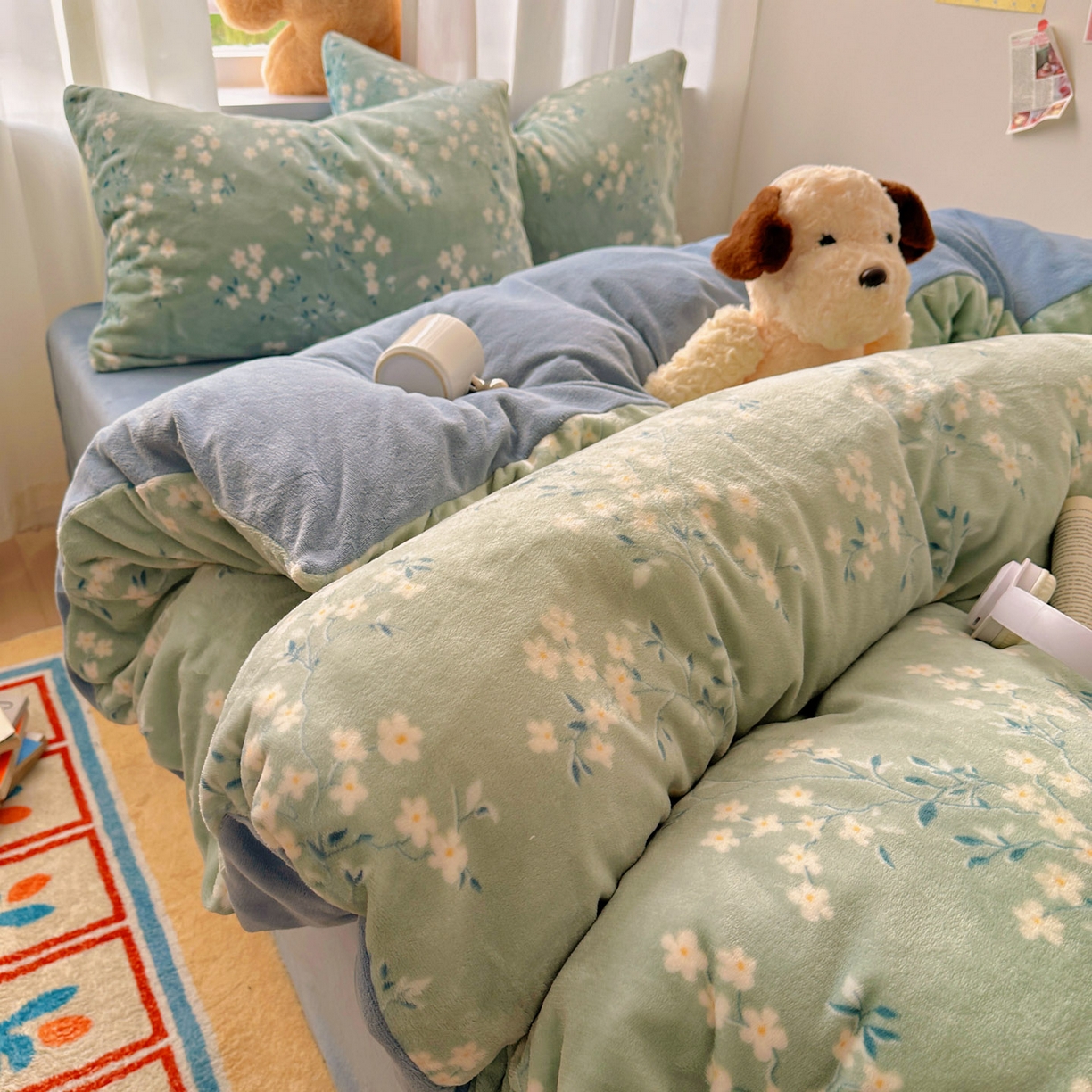 91家纺网 家纺一手货源 找家纺 小叮当家纺仓储工厂店 买家秀 爆款花型2025新款200克牛奶绒小清新卡通复古风单被套 被套单件 若影华梦