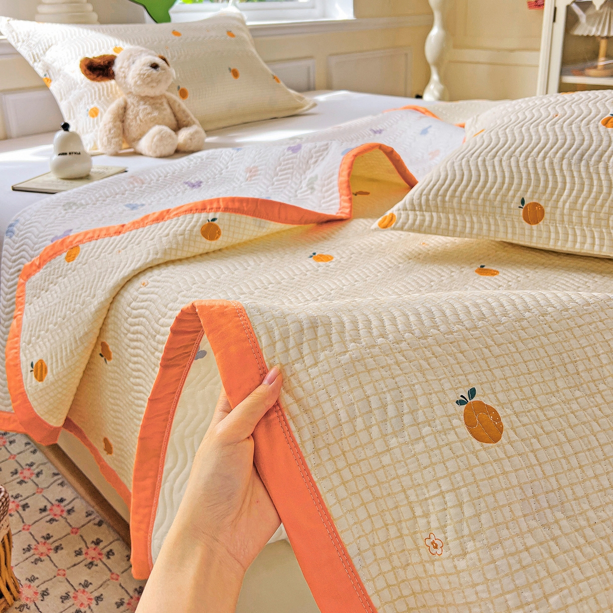 91家纺网 家纺一手货源 找家纺 梦精灵2025新款40支13372印花全棉床盖软凉席夏被纯棉床单枕套四季通用 甜桔