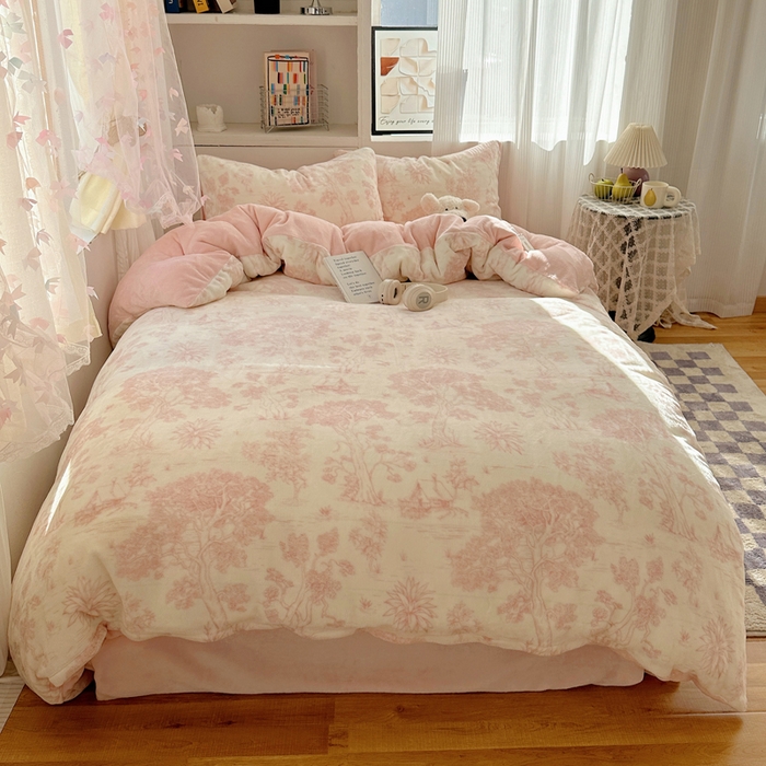 91家纺网 家纺一手货源 找家纺 小叮当家纺仓储工厂店 买家秀 爆款花型2025新款200克牛奶绒小清新卡通复古风单被套 被套单件 藤蔓花影