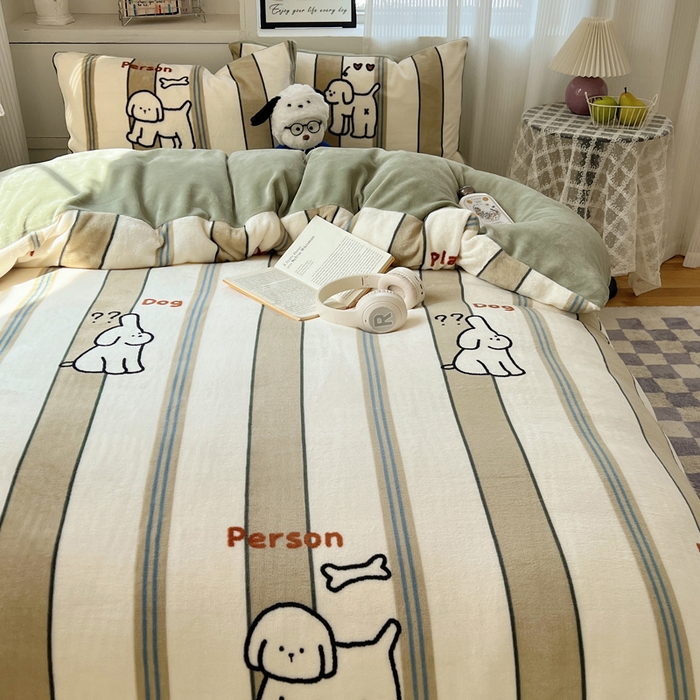 91家纺网 家纺一手货源 找家纺 小叮当家纺仓储工厂店 买家秀 爆款花型2025新款200克牛奶绒小清新卡通复古风单被套 被套单件 线条小白狗