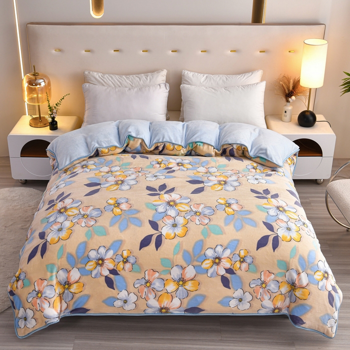 91家纺网 家纺一手货源 找家纺 芯诗曼2025新款8.5斤直播热款高克重牛奶绒法莱绒水晶金貂法莱绒四件套 豆蔻年华