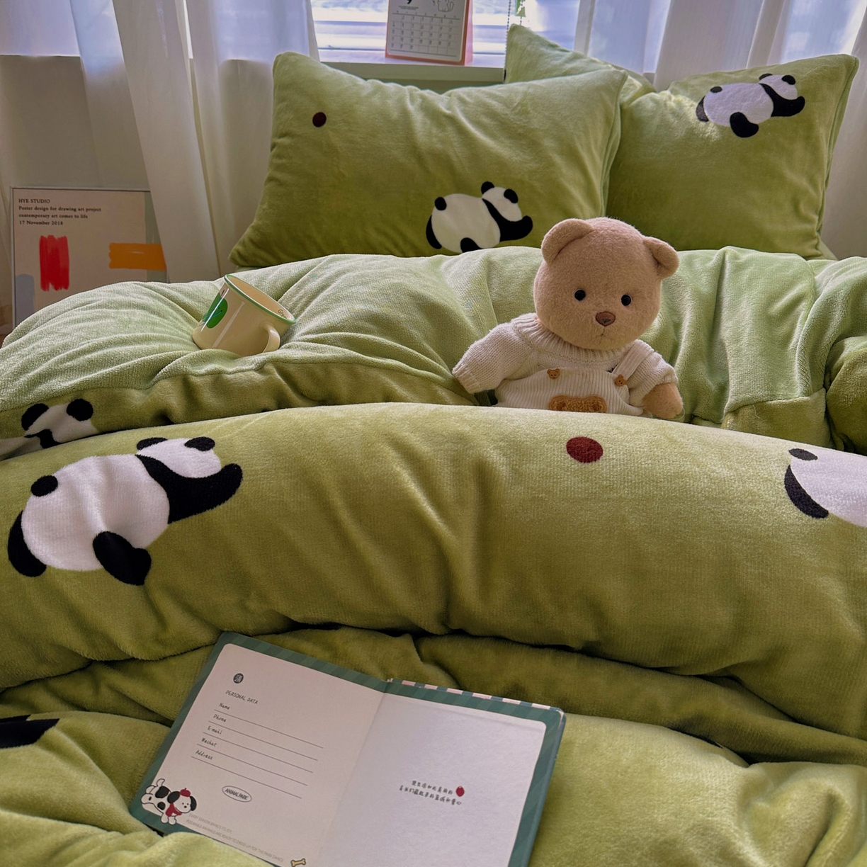 91家纺网 家纺一手货源 找家纺 小叮当家纺仓储工厂店 买家秀 爆款花型2025新款200克牛奶绒小清新卡通复古风单被套 被套单件 熊猫蹲蹲