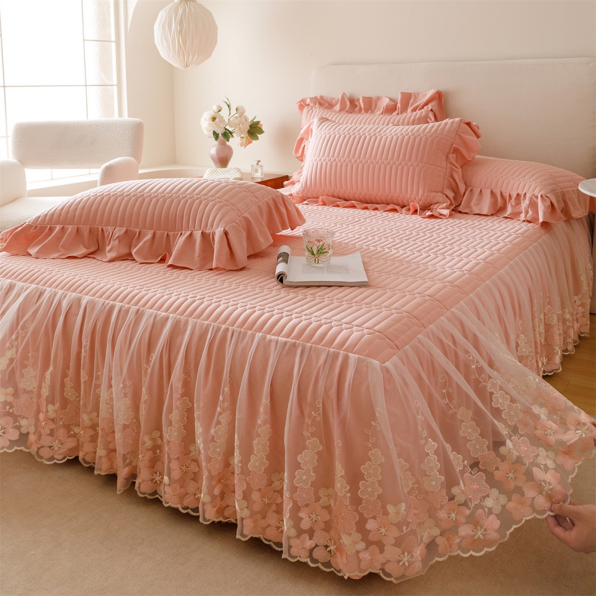 91家纺网 家纺一手货源 找家纺 （总）好儿喜家纺 2025新款A类水洗棉床裙三件套-梦萝系列