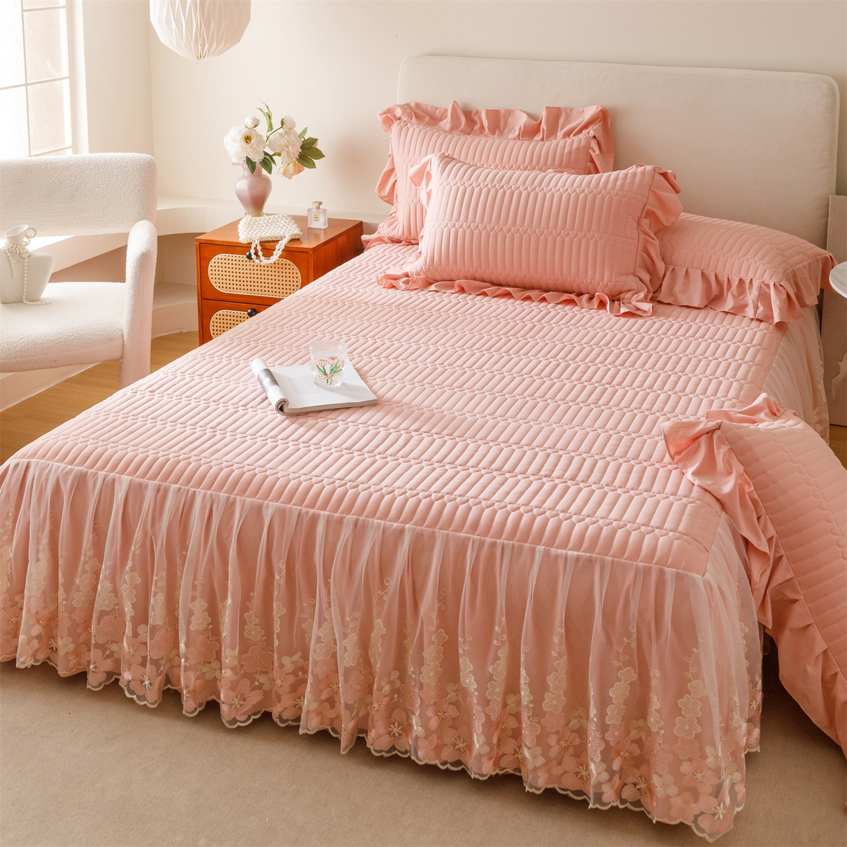 91家纺网 家纺一手货源 找家纺 （总）好儿喜家纺 2025新款A类水洗棉床裙三件套-梦萝系列