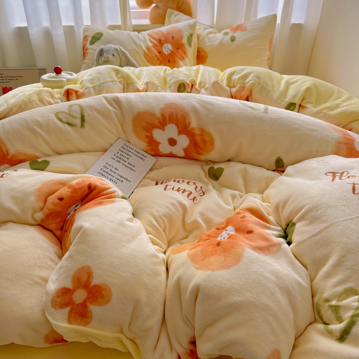 91家纺网 家纺一手货源 找家纺 （总）小叮当家纺仓储工厂店 买家秀 爆款花型2025新款200克牛奶绒小清新卡通复古风四件套