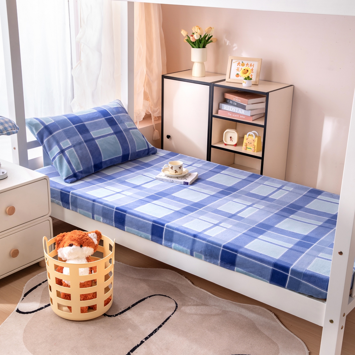 91家纺网 家纺一手货源 找家纺 凌云 2025新款A类230克加厚牛奶绒学生宿舍三件套床笠款床单款 蓝绿格-绒