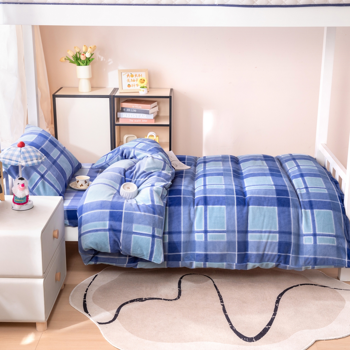 91家纺网 家纺一手货源 找家纺 凌云 2025新款A类230克加厚牛奶绒学生宿舍三件套床笠款床单款 蓝绿格-绒