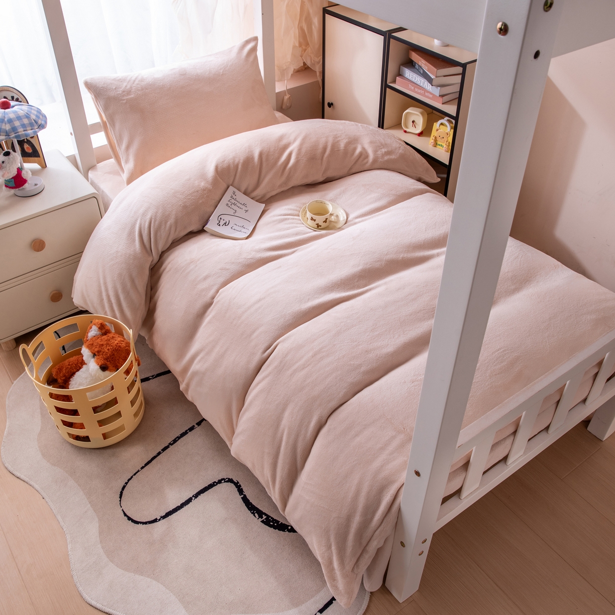 91家纺网 家纺一手货源 找家纺 凌云 2025新款A类230克加厚牛奶绒学生宿舍三件套床笠款床单款 奶咖-绒