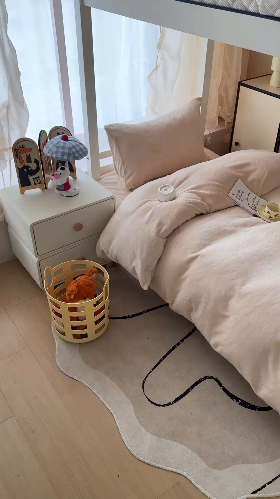 91家纺网 家纺一手货源 找家纺 凌云 2025新款A类230克加厚牛奶绒学生宿舍三件套床笠款床单款 奶咖-绒