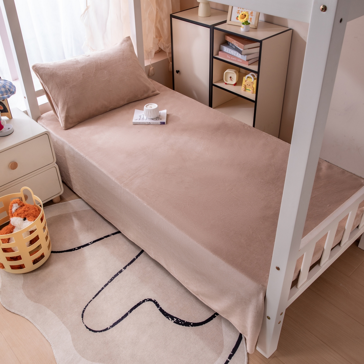 91家纺网 家纺一手货源 找家纺 凌云 2025新款A类230克加厚牛奶绒学生宿舍三件套床笠款床单款 浅驼-绒