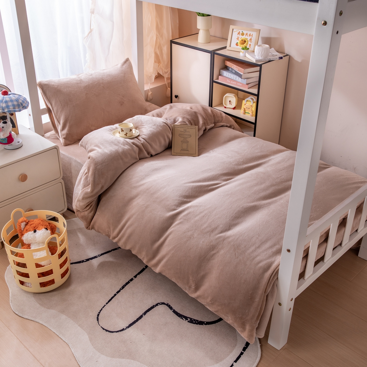 91家纺网 家纺一手货源 找家纺 凌云 2025新款A类230克加厚牛奶绒学生宿舍三件套床笠款床单款 浅驼-绒