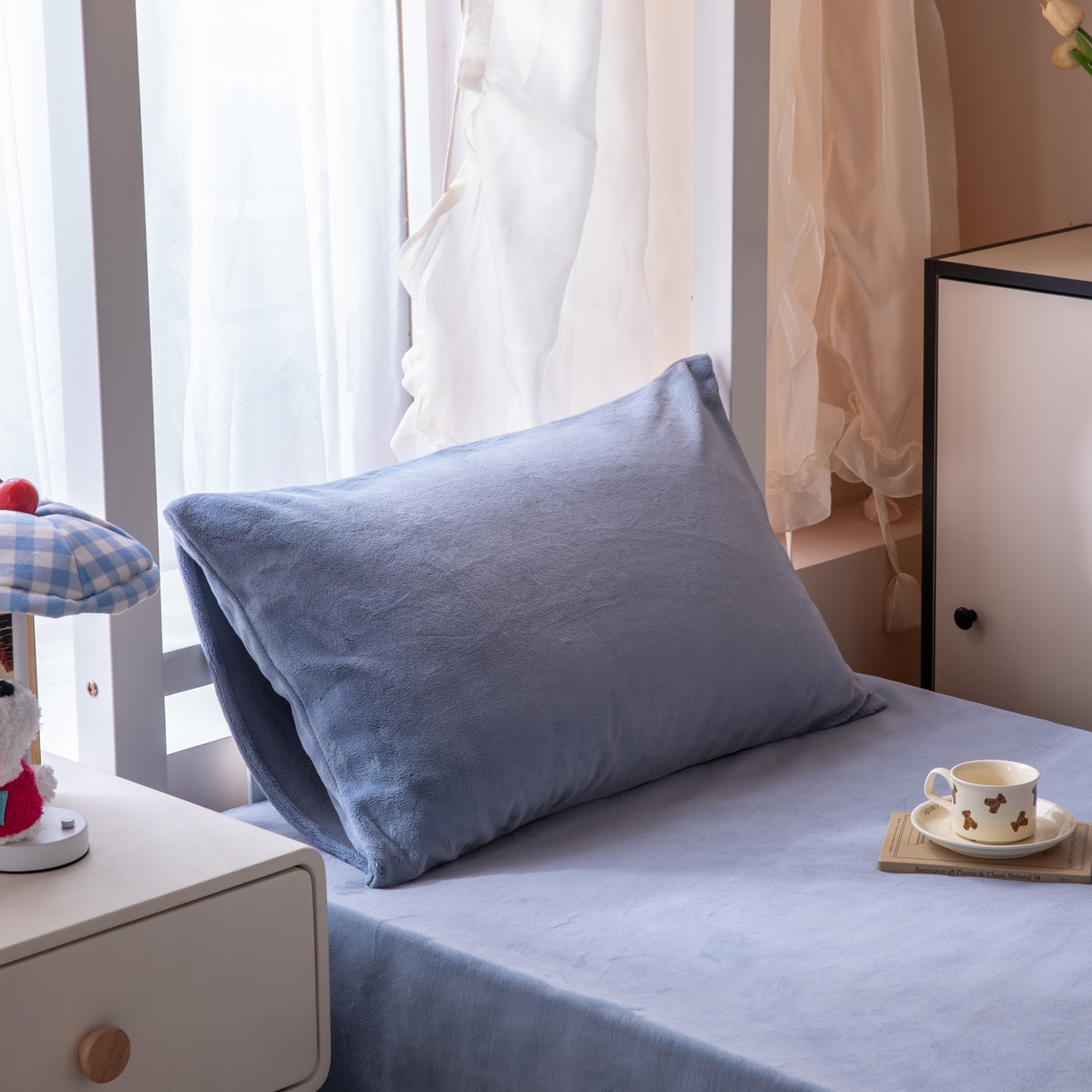 91家纺网 家纺一手货源 找家纺 凌云 2025新款A类230克加厚牛奶绒学生宿舍三件套床笠款床单款 星海蓝-绒