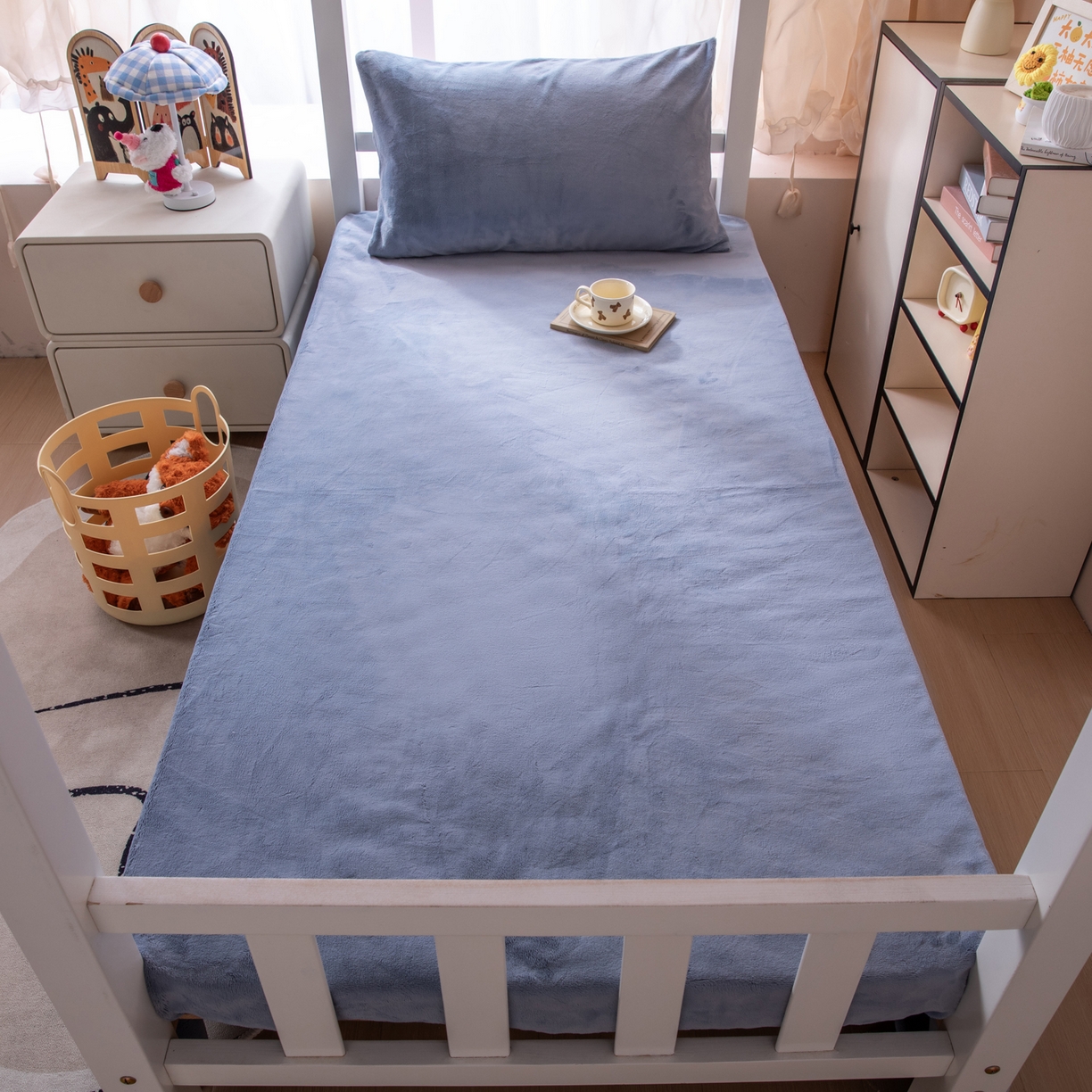 91家纺网 家纺一手货源 找家纺 凌云 2025新款A类230克加厚牛奶绒学生宿舍三件套床笠款床单款 星海蓝-绒