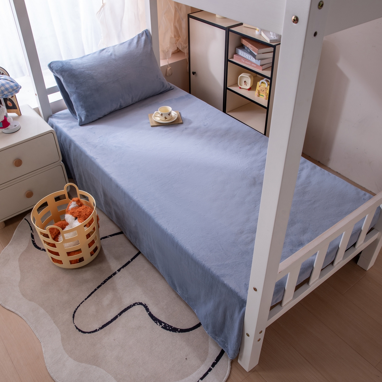 91家纺网 家纺一手货源 找家纺 凌云 2025新款A类230克加厚牛奶绒学生宿舍三件套床笠款床单款 星海蓝-绒