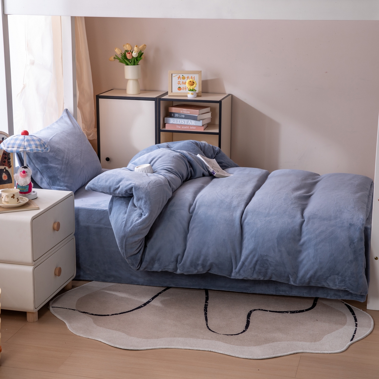 91家纺网 家纺一手货源 找家纺 凌云 2025新款A类230克加厚牛奶绒学生宿舍三件套床笠款床单款 星海蓝-绒