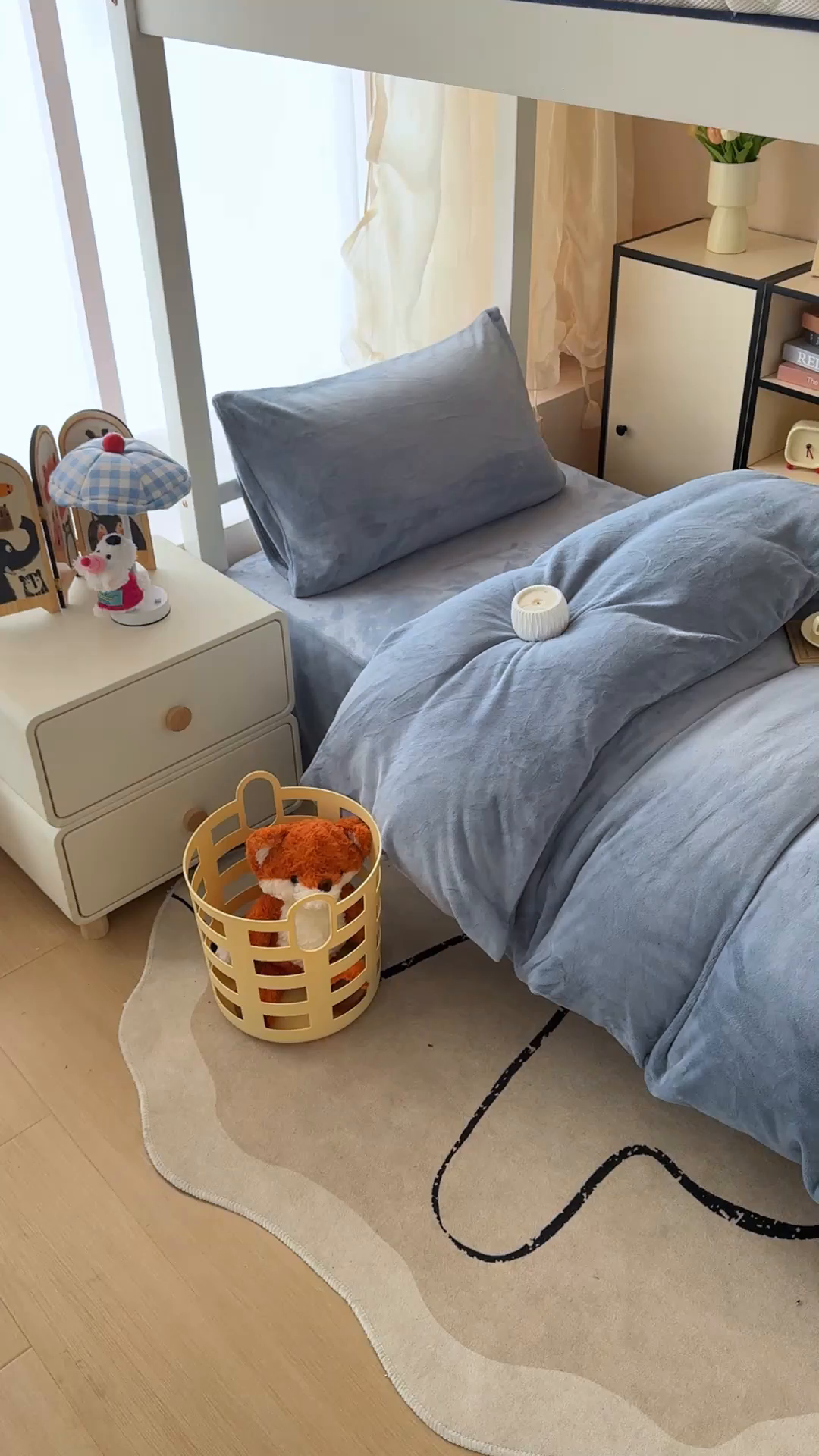 91家纺网 家纺一手货源 找家纺 凌云 2025新款A类230克加厚牛奶绒学生宿舍三件套床笠款床单款 星海蓝-绒