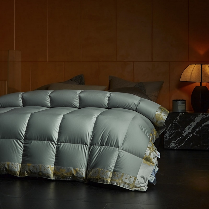 91家纺网 家纺一手货源 找家纺 暖羽屋羽绒馆 2025新款罗玛莱赛尔 鹅绒丝被芯 白鹅绒被子 羽毛被 冬被双人加厚春秋被2米 罗玛 蓝