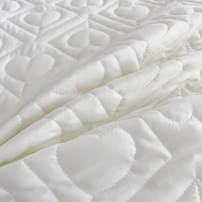 91家纺网 家纺一手货源 找家纺 亨通家纺 2025新款A类爱心磨毛防水夹棉床笠 爱心-月光白