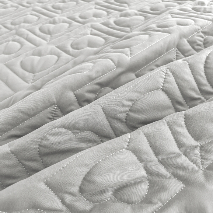 91家纺网 家纺一手货源 找家纺 亨通家纺 2025新款A类爱心磨毛防水夹棉床笠 爱心-银优灰