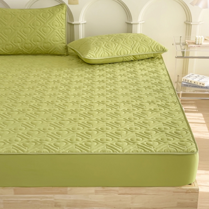 91家纺网 家纺一手货源 找家纺 亨通家纺 2025新款A类爱心磨毛防水夹棉床笠 爱心-芥末绿