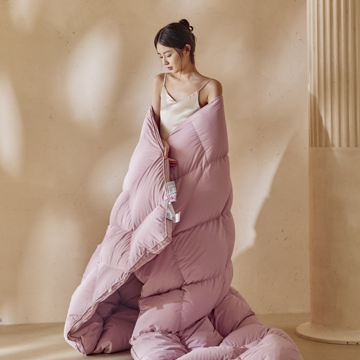 91家纺网 家纺一手货源 找家纺 （总）暖羽屋羽绒馆 2025新款人体工学被鹅绒丝被芯 羽绒被子春秋被  羽毛被 双人冬被