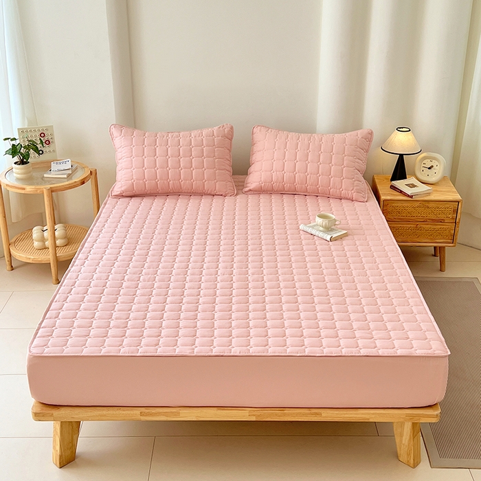 91家纺网 家纺一手货源 找家纺 （总）亨通家纺 2025新款A类格子磨毛防水夹棉床笠