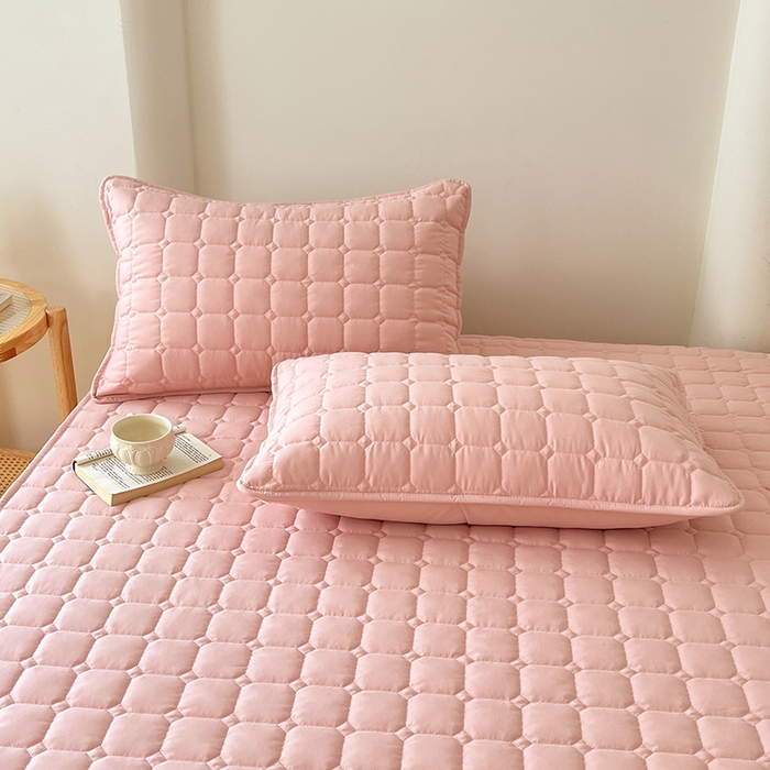 91家纺网 家纺一手货源 找家纺 （总）亨通家纺 2025新款A类格子磨毛防水夹棉床笠