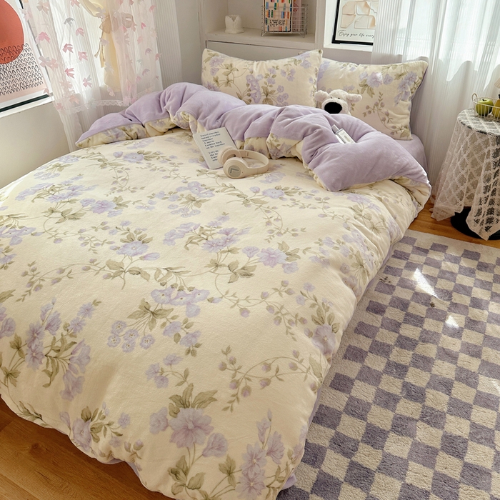 91家纺网 家纺一手货源 找家纺 （总）小叮当家纺仓储工厂店 买家秀 爆款花型2025新款200克牛奶绒小清新卡通复古风四件套