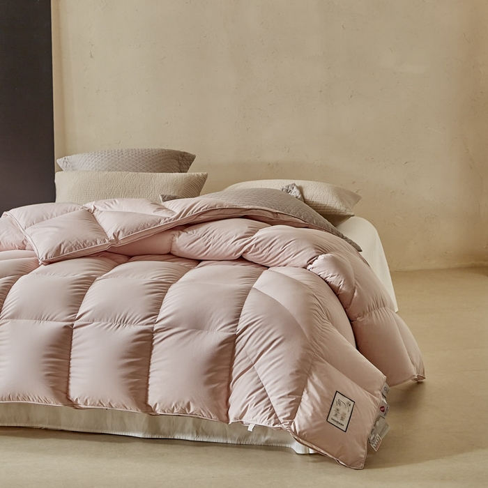 91家纺网 家纺一手货源 找家纺 （总）暖羽屋羽绒馆 2025新款人体工学被鹅绒丝被芯 羽绒被子春秋被  羽毛被 双人冬被