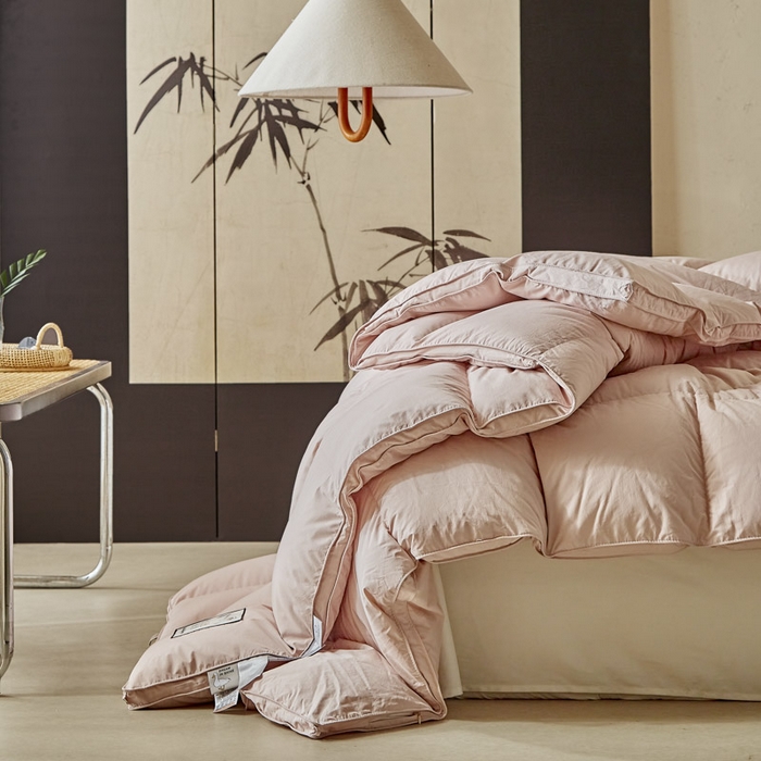 91家纺网 家纺一手货源 找家纺 （总）暖羽屋羽绒馆 2025新款人体工学被鹅绒丝被芯 羽绒被子春秋被  羽毛被 双人冬被