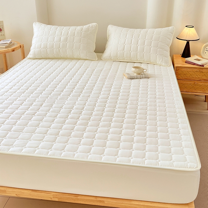 91家纺网 家纺一手货源 找家纺 亨通家纺 2025新款A类格子磨毛防水夹棉床笠 格子夹棉-米白