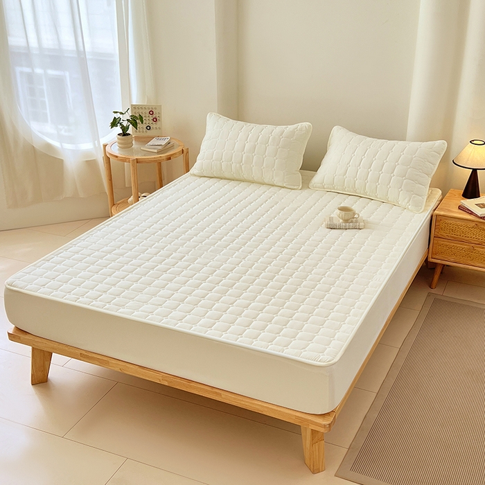 91家纺网 家纺一手货源 找家纺 亨通家纺 2025新款A类格子磨毛防水夹棉床笠 格子夹棉-米白