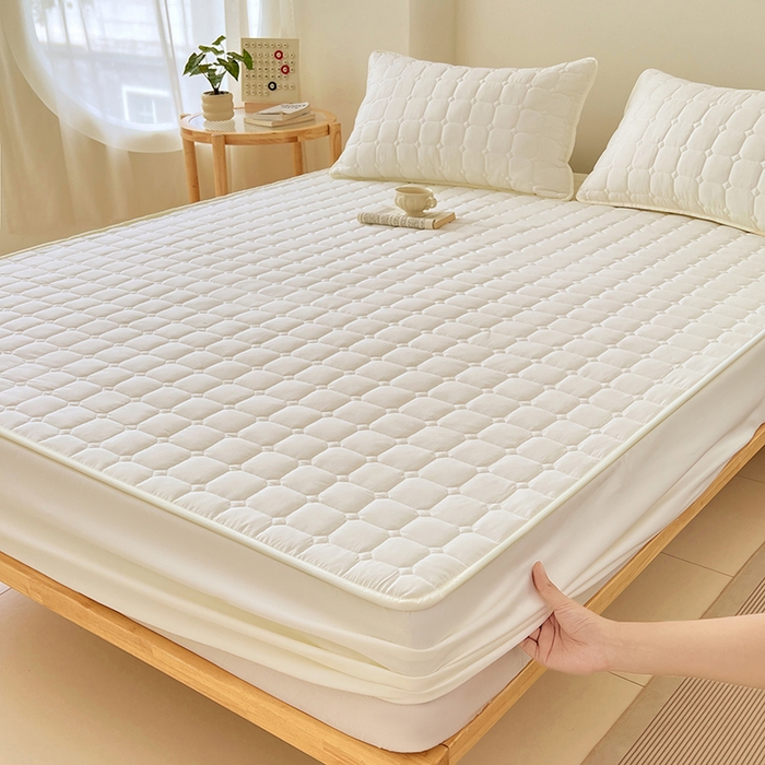 91家纺网 家纺一手货源 找家纺 亨通家纺 2025新款A类格子磨毛防水夹棉床笠 格子夹棉-米白