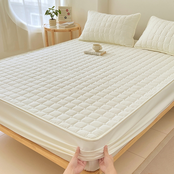 91家纺网 家纺一手货源 找家纺 亨通家纺 2025新款A类格子磨毛防水夹棉床笠 格子夹棉-米白