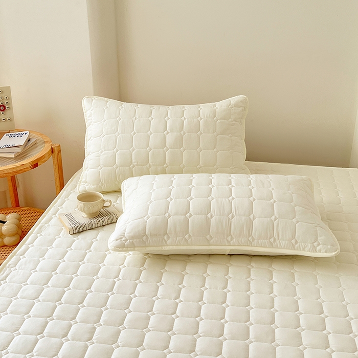 91家纺网 家纺一手货源 找家纺 亨通家纺 2025新款A类格子磨毛防水夹棉床笠 格子夹棉-米白