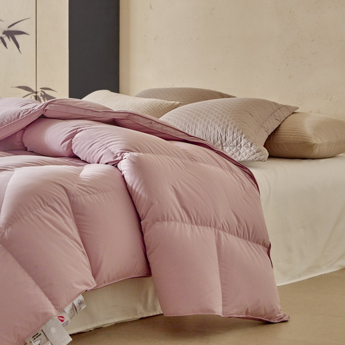 91家纺网 家纺一手货源 找家纺 暖羽屋羽绒馆 2025新款人体工学被鹅绒丝被芯 羽绒被子春秋被  羽毛被 双人冬被 粉