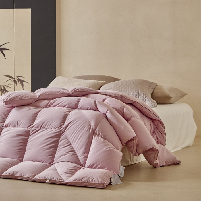 91家纺网 家纺一手货源 找家纺 暖羽屋羽绒馆 2025新款人体工学被鹅绒丝被芯 羽绒被子春秋被  羽毛被 双人冬被 粉