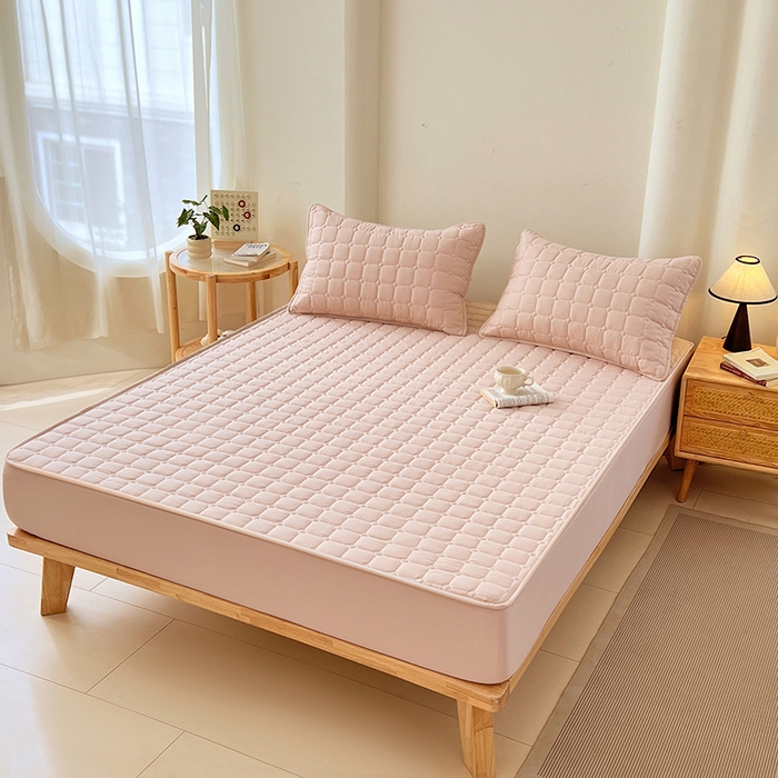 91家纺网 家纺一手货源 找家纺 亨通家纺 2025新款A类格子磨毛防水夹棉床笠 格子夹棉-玉色