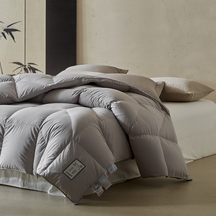 91家纺网 家纺一手货源 找家纺 暖羽屋羽绒馆 2025新款人体工学被鹅绒丝被芯 羽绒被子春秋被  羽毛被 双人冬被 灰