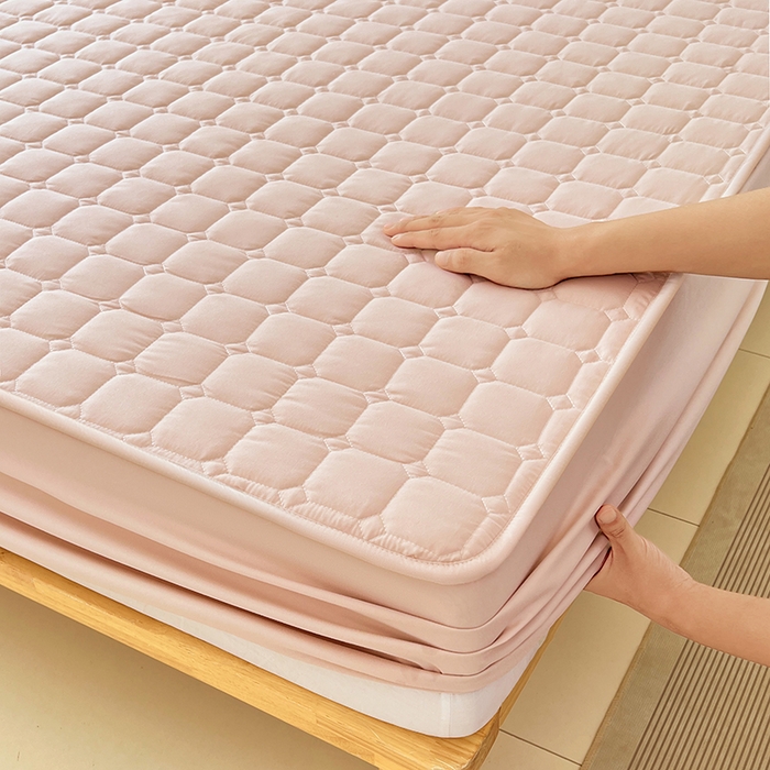 91家纺网 家纺一手货源 找家纺 亨通家纺 2025新款A类格子磨毛防水夹棉床笠 格子夹棉-玉色