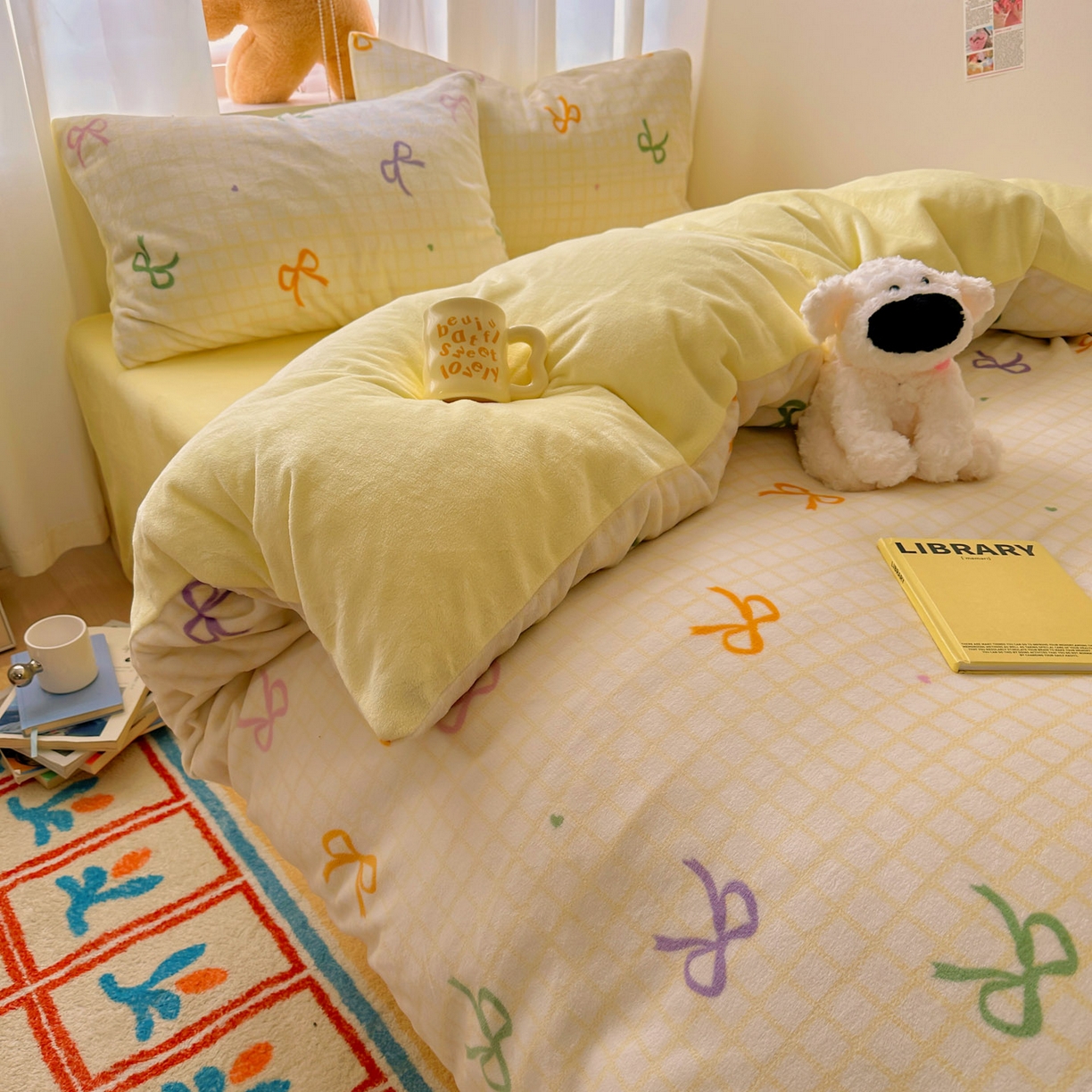 91家纺网 家纺一手货源 找家纺 小叮当家纺仓储工厂店 买家秀 爆款花型2025新款200克牛奶绒小清新卡通复古风四件套 彩色蝴蝶结