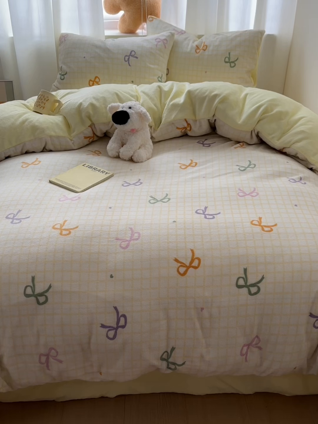 91家纺网 家纺一手货源 找家纺 小叮当家纺仓储工厂店 买家秀 爆款花型2025新款200克牛奶绒小清新卡通复古风四件套 彩色蝴蝶结